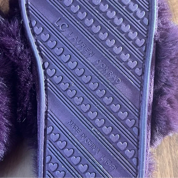 Lauren Conrad Plush Fuzzy Slippers - Picture 4 of 4